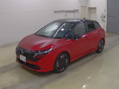 Nissan Aura