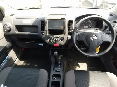 Nissan AD