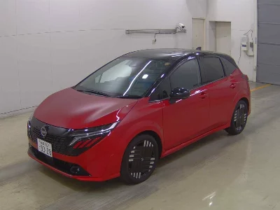 Nissan Aura