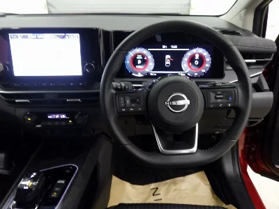 Nissan Aura