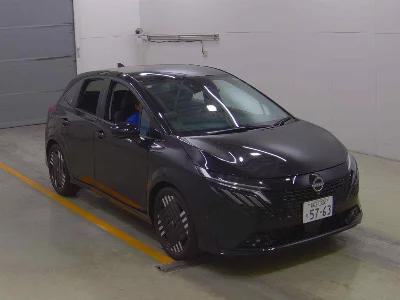 Nissan Aura