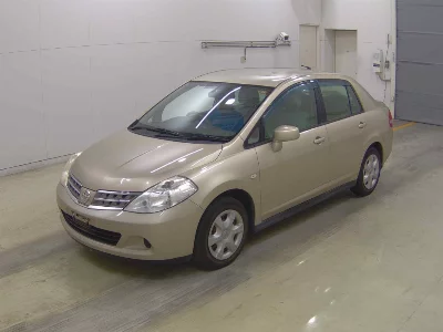 Nissan Tiida Latio