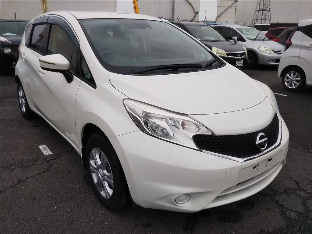 Nissan Note  с аукциона в Японии