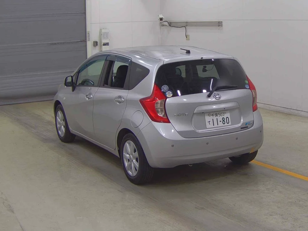 Nissan Note  с аукциона в Японии