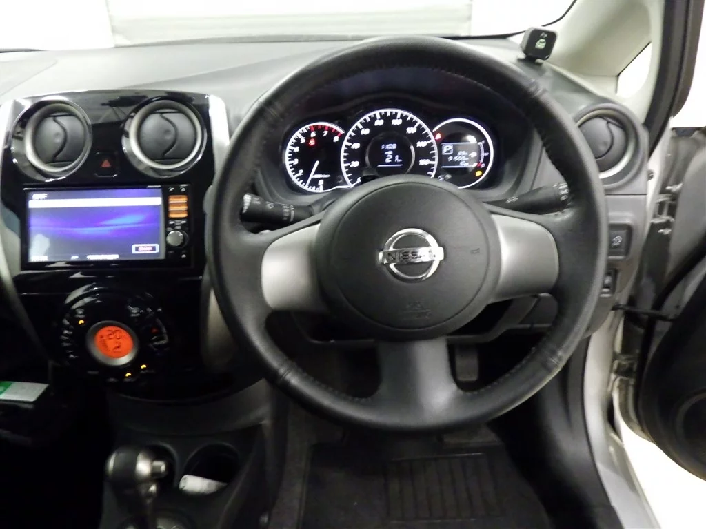 Nissan Note  с аукциона в Японии