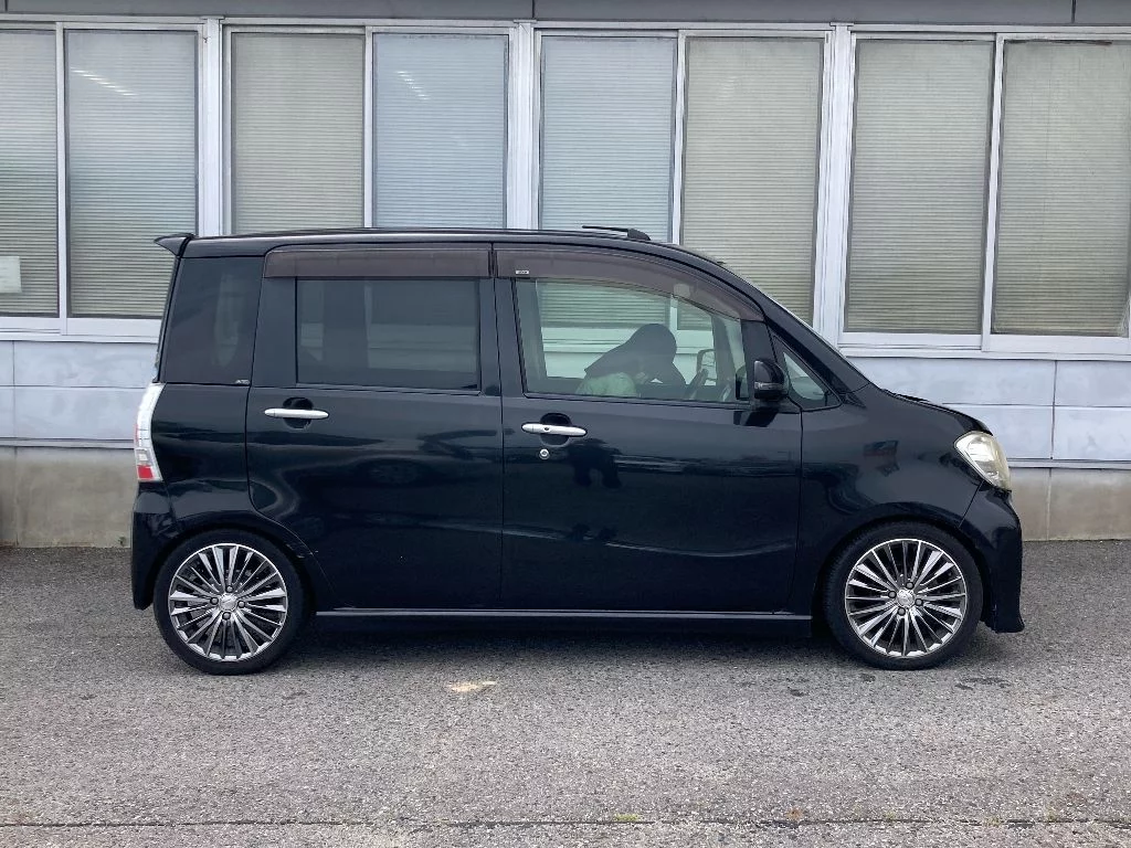 Daihatsu Tanto Exe  с аукциона в Японии