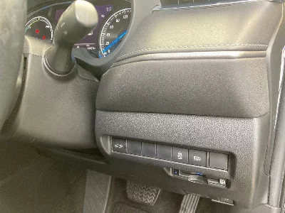 Toyota HARRIER HYBRID