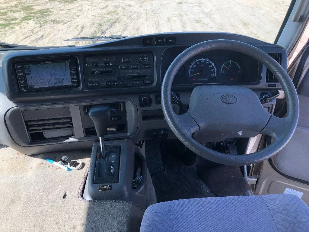 Toyota Coaster  с аукциона в Японии