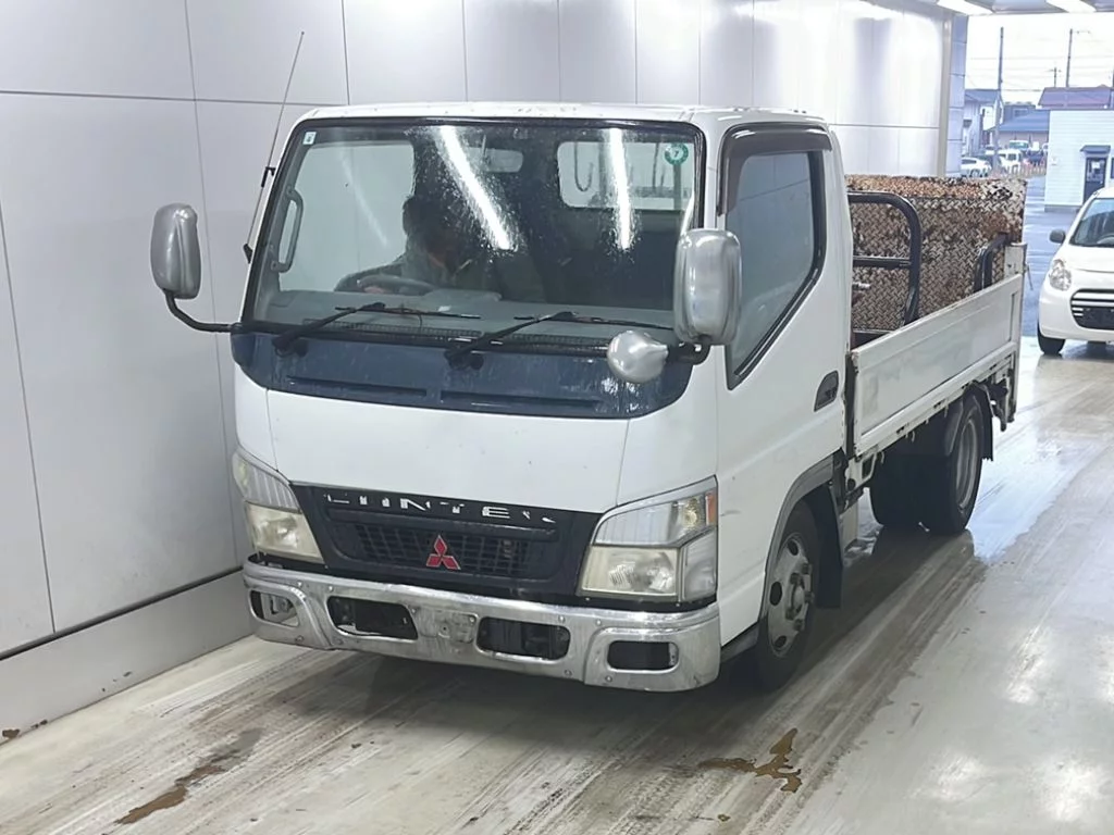 Mitsubishi Fuso Canter  с аукциона в Японии