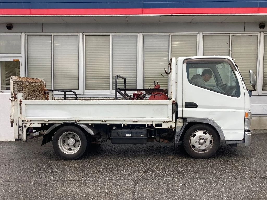 Mitsubishi Fuso Canter  с аукциона в Японии