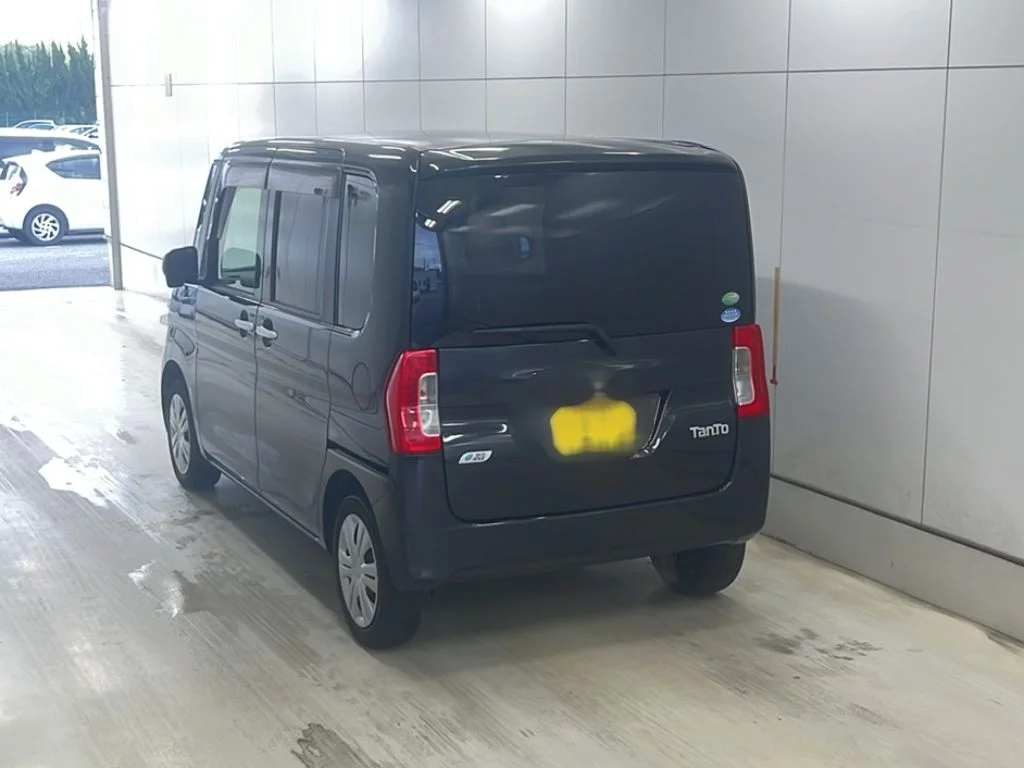Daihatsu Tanto  с аукциона в Японии
