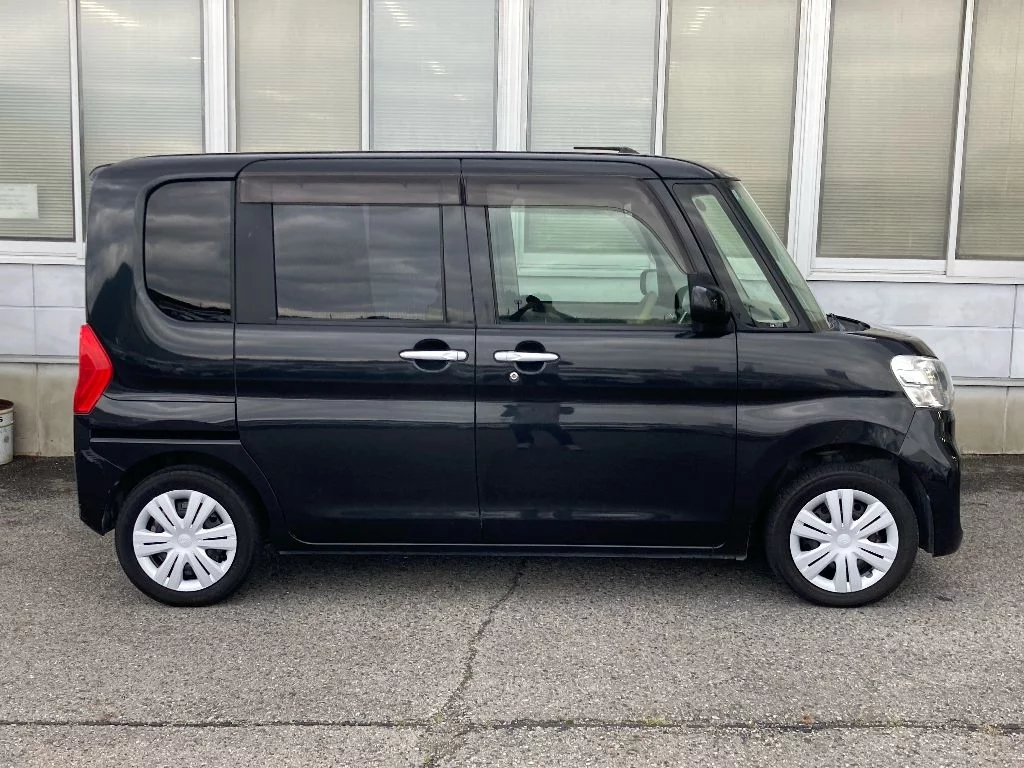 Daihatsu Tanto  с аукциона в Японии