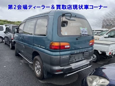 Mitsubishi DELICA SPACE GEAR