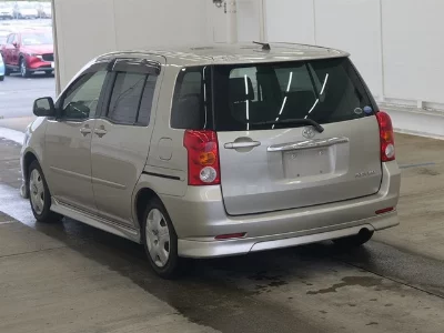 Toyota Raum