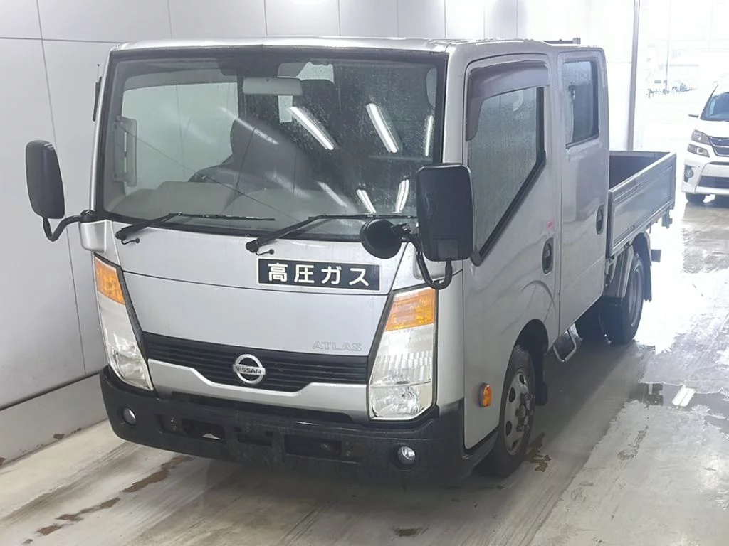 Nissan Atlas  с аукциона в Японии