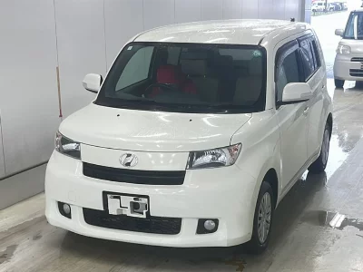 Toyota bB