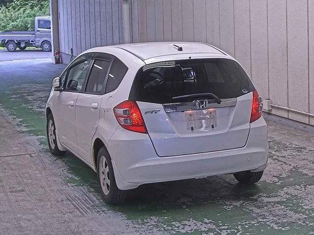 Honda Fit  с аукциона в Японии
