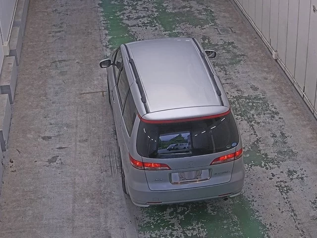 Honda Elysion  с аукциона в Японии