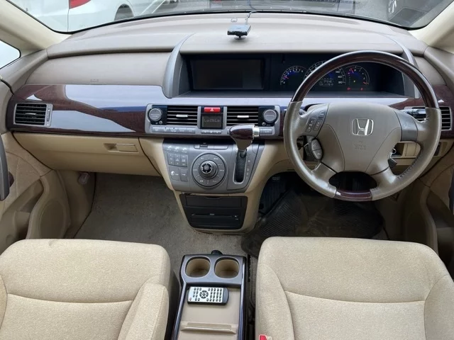 Honda Elysion  с аукциона в Японии
