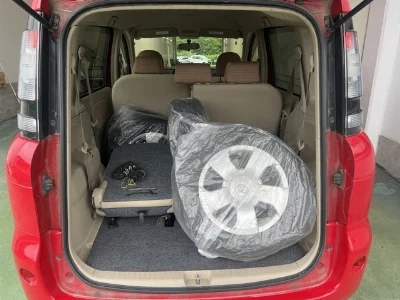Toyota Sienta