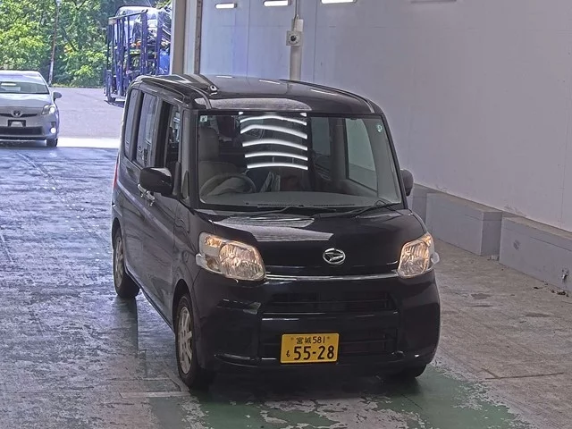 Daihatsu Tanto  с аукциона в Японии