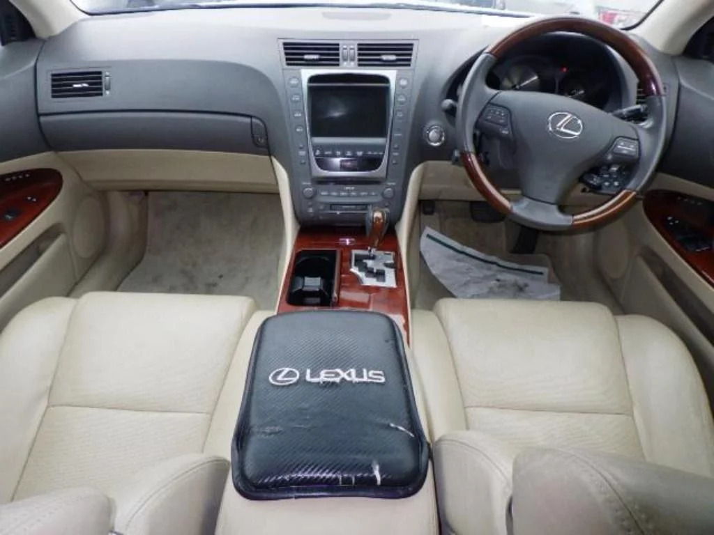 Lexus GS  с аукциона в Японии