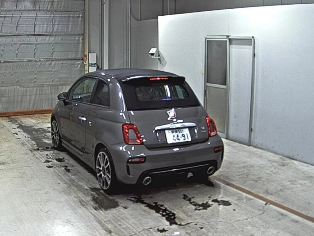 Fiat ABARTH  595C  с аукциона в Японии