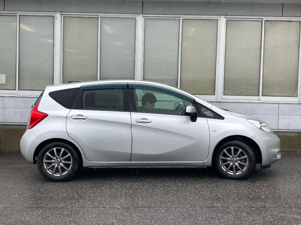 Nissan Note  с аукциона в Японии
