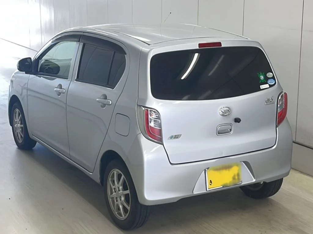 Daihatsu Mira e:S  с аукциона в Японии