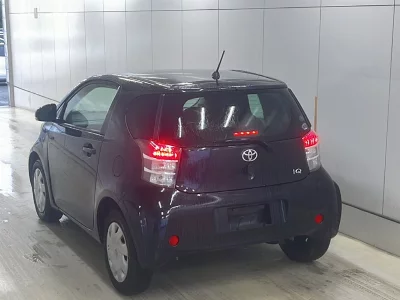 Toyota iQ