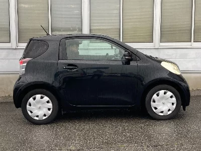 Toyota iQ