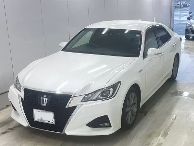 Toyota CROWN HYBRID