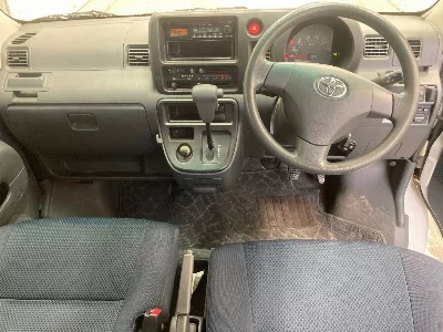 Toyota Pixis Van
