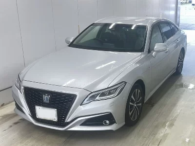 Toyota CROWN HYBRID