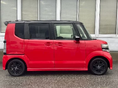 Honda N BOX CUSTOM