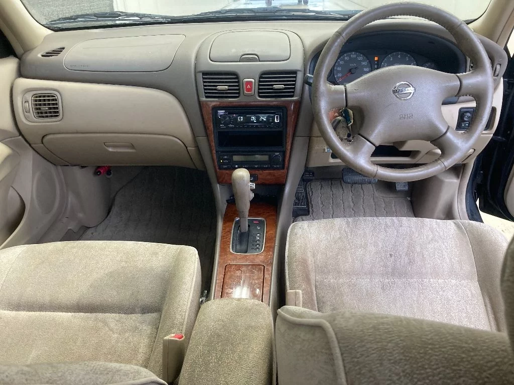 Nissan BLUEBIRD SYLPHY  с аукциона в Японии