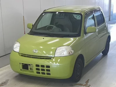 Daihatsu Esse