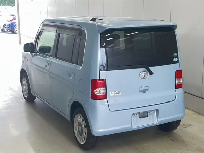 Toyota Pixis Space