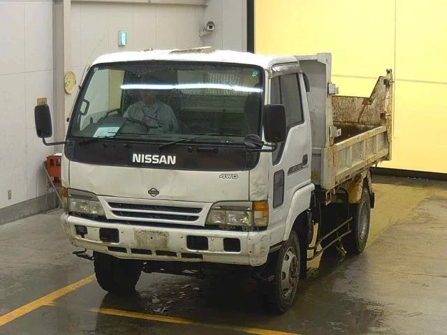 Nissan Atlas  с аукциона в Японии