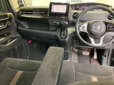 Honda N BOX CUSTOM