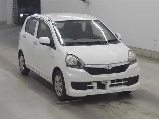 Daihatsu Mira e:S  с аукциона в Японии