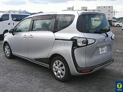 Toyota Sienta