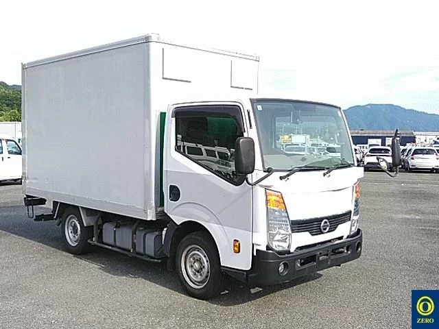 Nissan Atlas  с аукциона в Японии