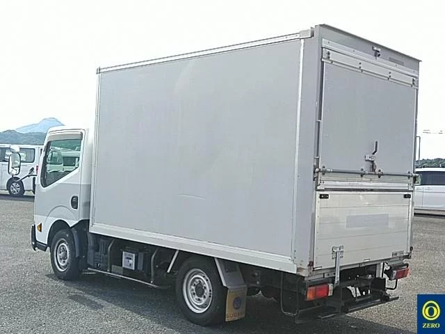 Nissan Atlas  с аукциона в Японии