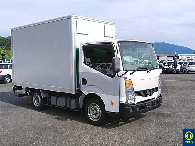 Nissan Atlas  с аукциона в Японии