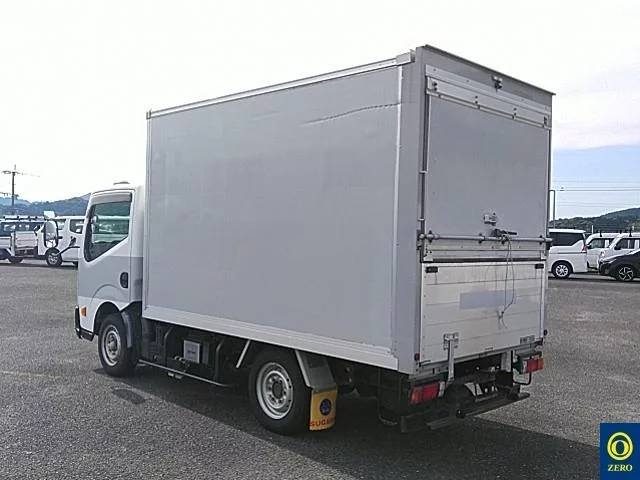 Nissan Atlas  с аукциона в Японии