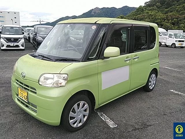 Daihatsu Tanto  с аукциона в Японии