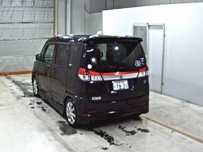 Mitsubishi Delica D:2