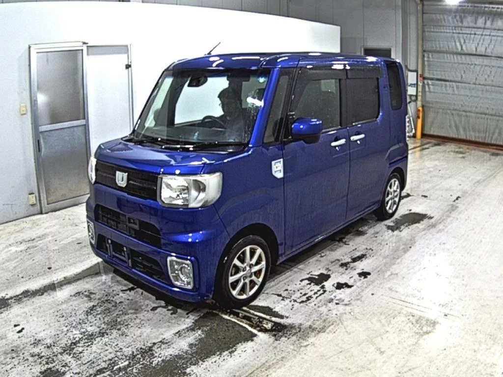 Daihatsu Wake  с аукциона в Японии