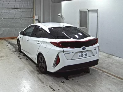 Toyota Prius PHV